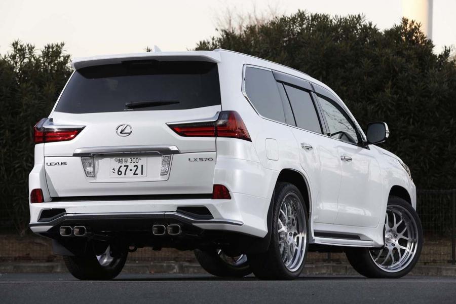  Lexus LX570 Sports Line by Wald (URJ200) 2016 года  (фото 12 из 23)